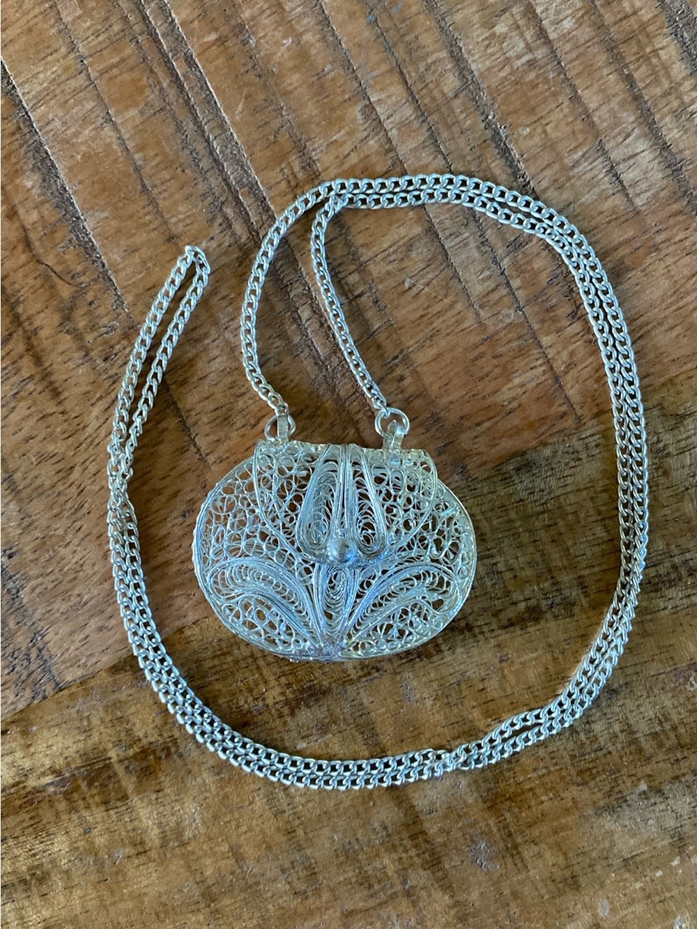 Vintage Silver Filigree Purse Pendant Necklace